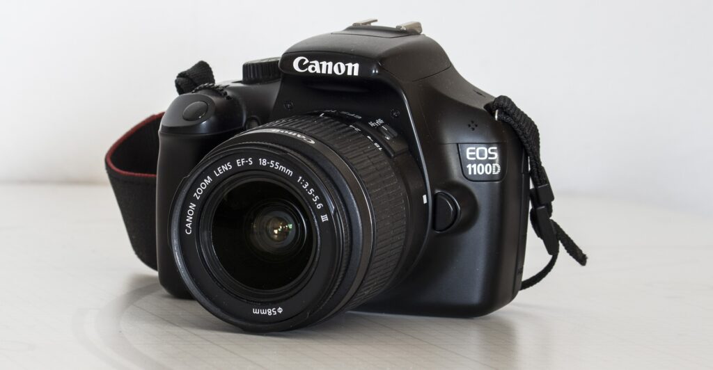 EOS 1100D DSLR 카메라